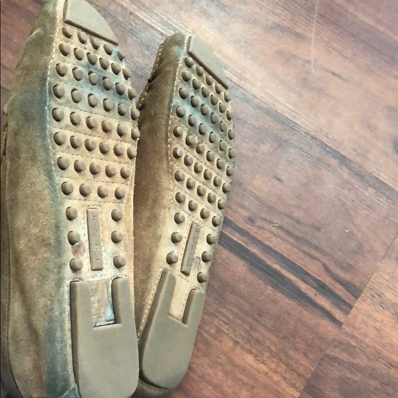 Tory Burch moccasins- sweaty, dirty, filthy, old used shoes worn without socks - Picture 9 of 16